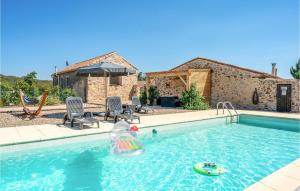 Maisons de vacances Awesome Home In Pardailhan With Kitchen : photos des chambres