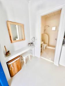Alkisti Suite next to the Windmills of Mykonos