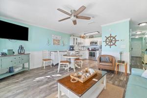 Grand Caribbean West 215