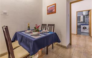 Lovely Apartment In Pula With Wifi