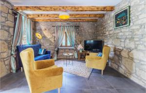 2 Bedroom Awesome Home In Zarecje 