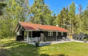 Amazing Home In Nexø With Wifi - Strandby Gårde