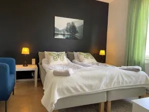 Hammarö Vandrarhem - Åsundatorp