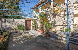 Cozy Apartment In Bribir With Kitchen