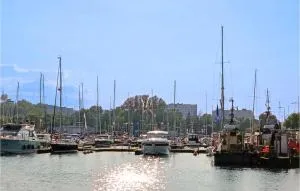 Lovely Apartment In Gdynia With Wifi - 格丁尼亚