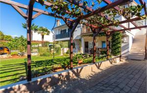 Lovely Apartment In Malinska With Wifi