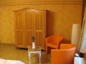 Maisons de vacances Au Val Heureux, meuble 3 etoiles, Clevacances : photos des chambres