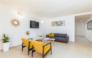 Lovely Home In Valbandon With Wifi