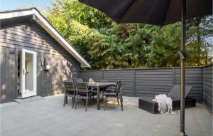 Awesome Home In Oksbøl With Wifi