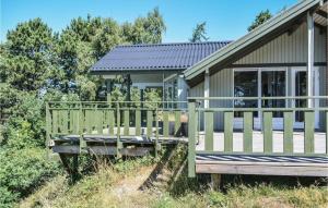 Three-Bedroom Holiday Home In Knebel
