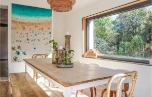 Maisons de vacances Nice Home In Pernes-Les-Fontaines : photos des chambres