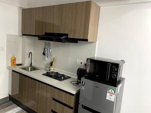 Stylish 1-Bedroom in Riverside