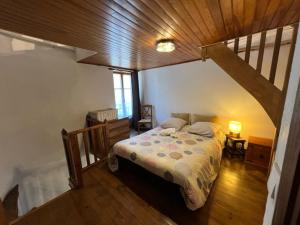 Appartements T2 pour 4 personnes au coeur de St Martin Vesubie avec parking public devant : photos des chambres
