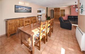 Amazing Home In Mazan With Kitchen