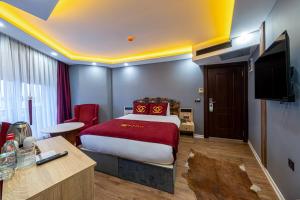 Viv City Hotel
