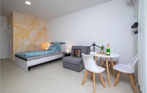 Gorgeous Apartment In Medulin With Wifi