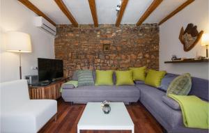 Lovely Home In Barban With Wifi