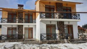Snow Cottage Bakuriani