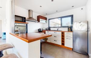 Amazing Apartment In Planguenoual