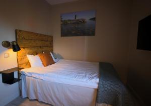 Small Double Room (140 cm bed) room in Åtellet Hotell