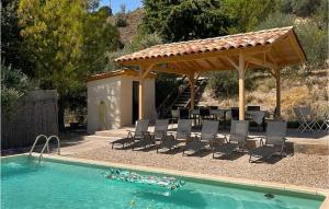 3 Bedroom Cozy Home In Mormoiron