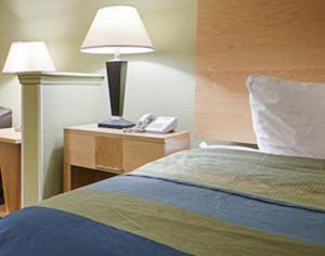 King Guest Room - Disability Access room in Park Inn by Radisson Albany