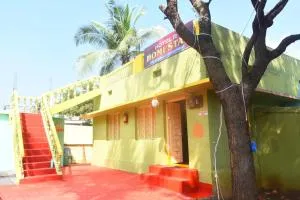 Hotel R homestay - Srīsailam