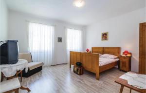 2 Bedroom Beautiful Home In Selce 