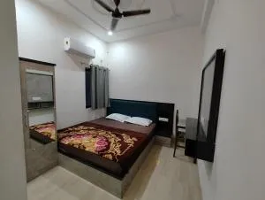 Omisha Guest House - Rāmnagar