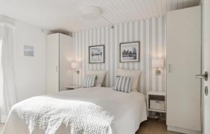 5 Bedroom Beautiful Home In Eskebjerg