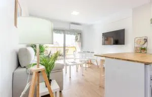 1 Bedroom Nice Apartment In Santa Pola - Tabarca
