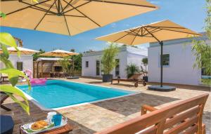 Pet Friendly Home In Petrcane With Wifi