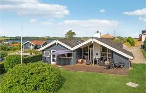 3 Bedroom Nice Home In Broager - Broager