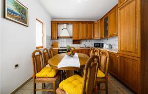 Amazing Apartment In Labin With Wifi 
