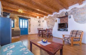 2 Bedroom Amazing Home In Kamena Vas 