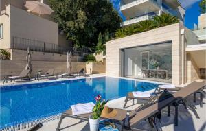 3 Bedroom Beach Front Apartment In Krk