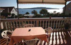 Two-Bedroom Apartment In Srima