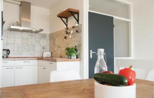 Stunning Home In Bruinisse With Kitchen