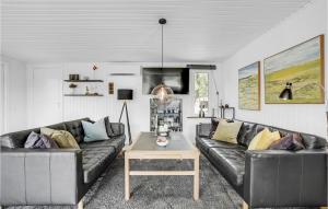 Amazing Home In Ålbæk With Kitchen