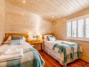 Walnut Lodge