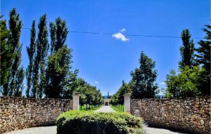 Maisons de vacances Beautiful Home In Loriol-Sur-Drome : photos des chambres