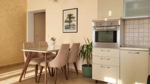 One-Bedroom Apartment with Balcony room in Apartments Teodo