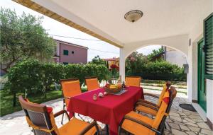 Holiday Home Privlaka Vi