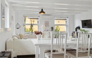 2 Bedroom Amazing Home In Odder