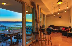 Nice Apartment In Kastel Gomilica With Wifi 