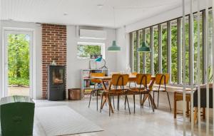 Stunning Home In Ebeltoft With Kitchen