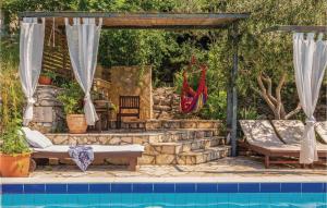 Holiday Home Mimice 21 With Outdoor Swimmingpool