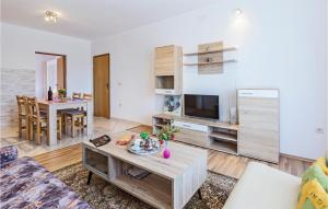 1 Bedroom Stunning Apartment In Labin 