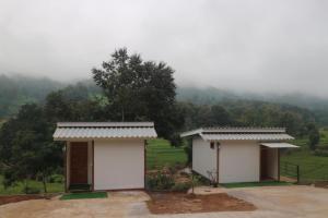 บ้านลุงจิตรนา5บาท na5baht samoeng