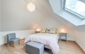 Maisons de vacances Lovely Home In Ledinghem With Kitchen : photos des chambres